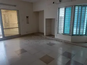 গুলশানে ৪২৪০ বর্গফুটের অফিস স্পেস ভাড়া