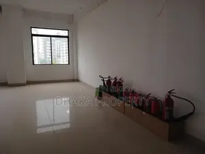 গুলশান এভিনিউতে ২০০০-বর্গফুটের অফিস ভাড়া নেওয়ার জন্য ওপেন স্পেস