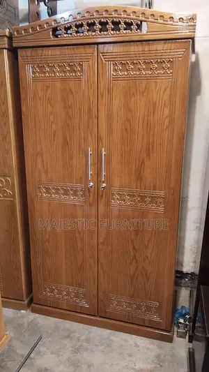 NEW ALMIRA CANADIAN OAK VENEER. M # 7366