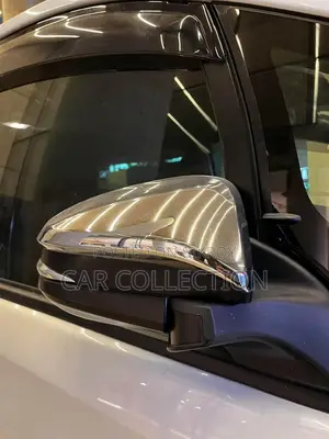 Toyota Voxy Zs Kiramik Pearl Hy 2020