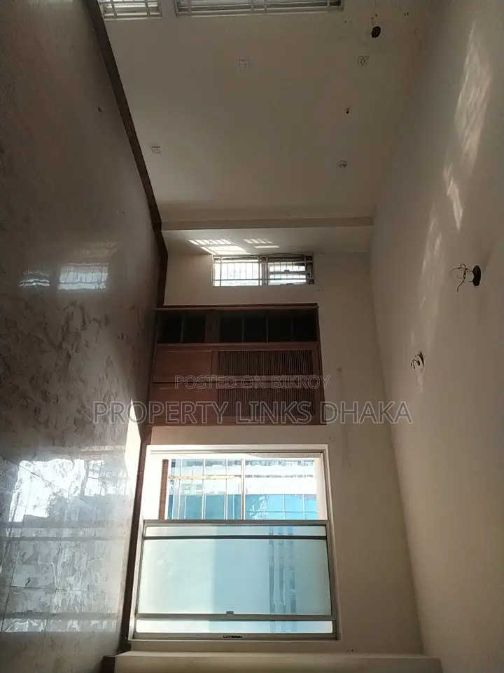 গুলশান ২-এ অফিস স্পেস