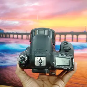 Canon 77D &yn50mm f1.8 lens