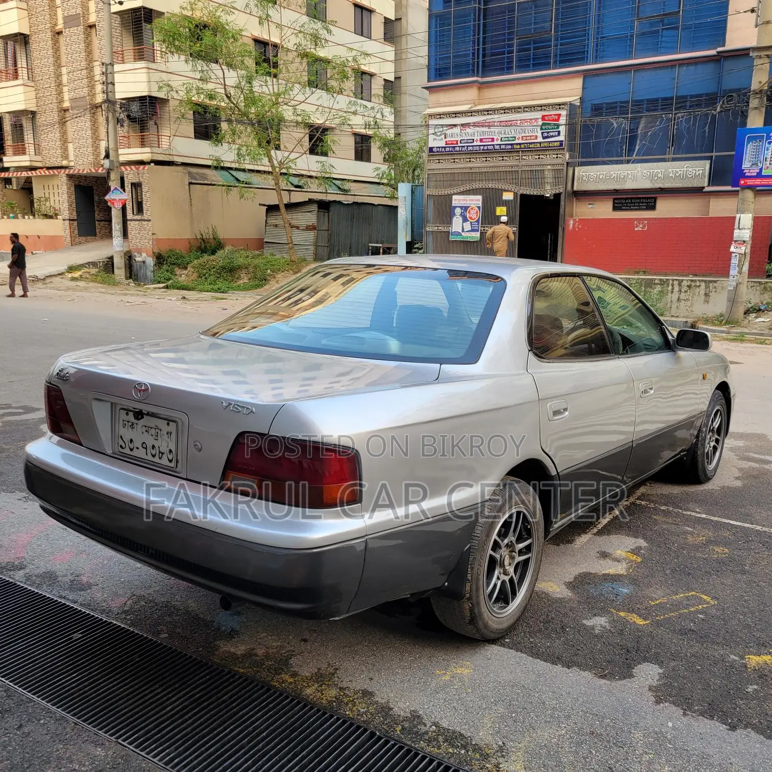Toyota Vista 1999 Silver