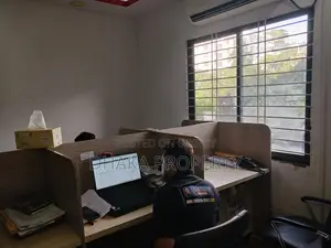 অফিসের জন্য বনানী এলাকায় ৭০০০ বর্গফুটের ইন্ডিপেন্ডেন্ট হাউস ভাড়া হবে