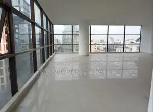 ২২৯০ বর্গফুটের বাণিজ্যিক স্পেস ভাড়ার জন্য