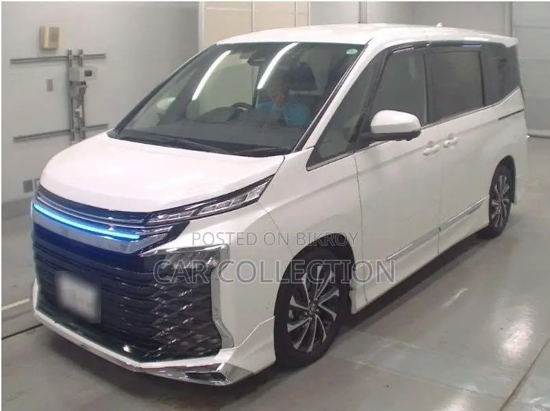 Toyota Voxy SZ 2022