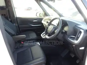 Toyota Voxy SZ 2022