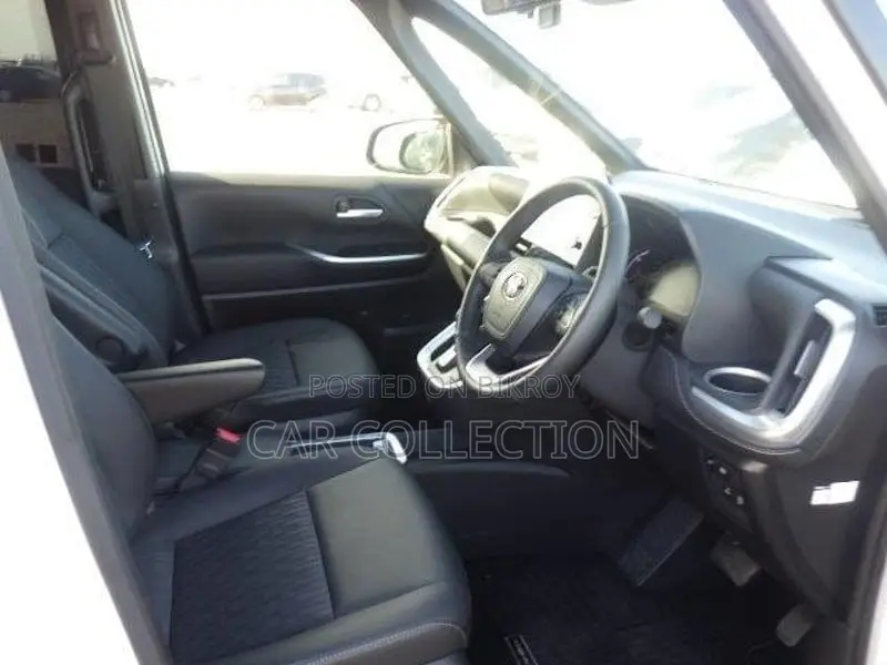 Toyota Voxy SZ 2022