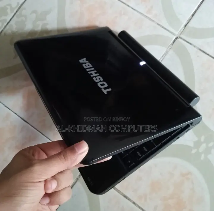 Toshiba Full Fresh Mini Laptop, 12" Inch HD Display.