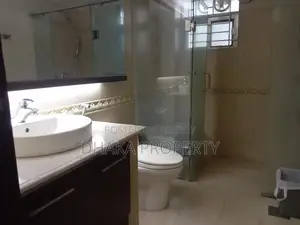 গুলশান-২ এ সম্পূর্ণ ফার্নিশড এক্সক্লুসিভ ৩ বেডরুমের ফ্ল্যাট ভাড়া