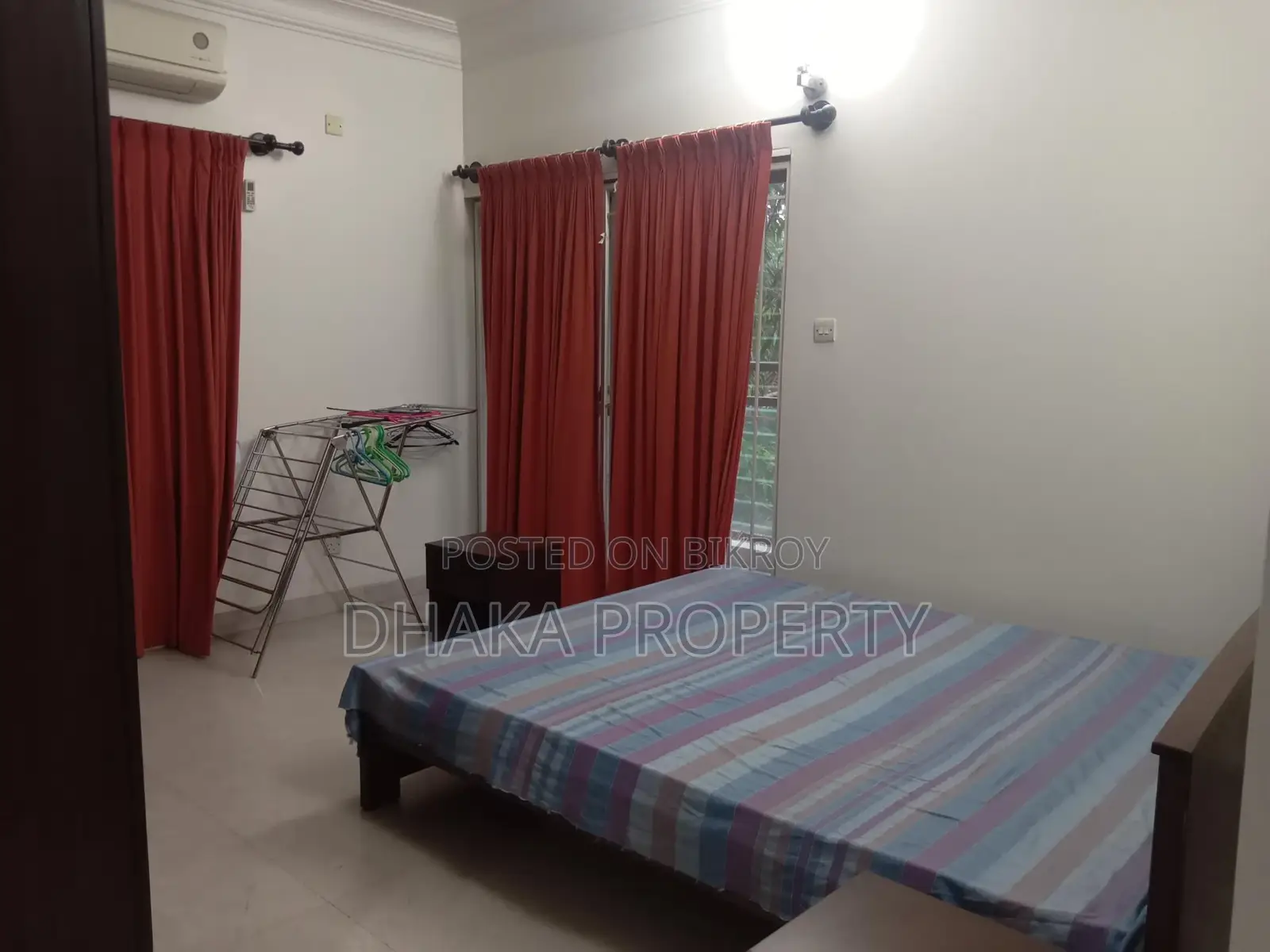 গুলশান-২ এ সম্পূর্ণ ফার্নিশড এক্সক্লুসিভ ৩ বেডরুমের ফ্ল্যাট ভাড়া