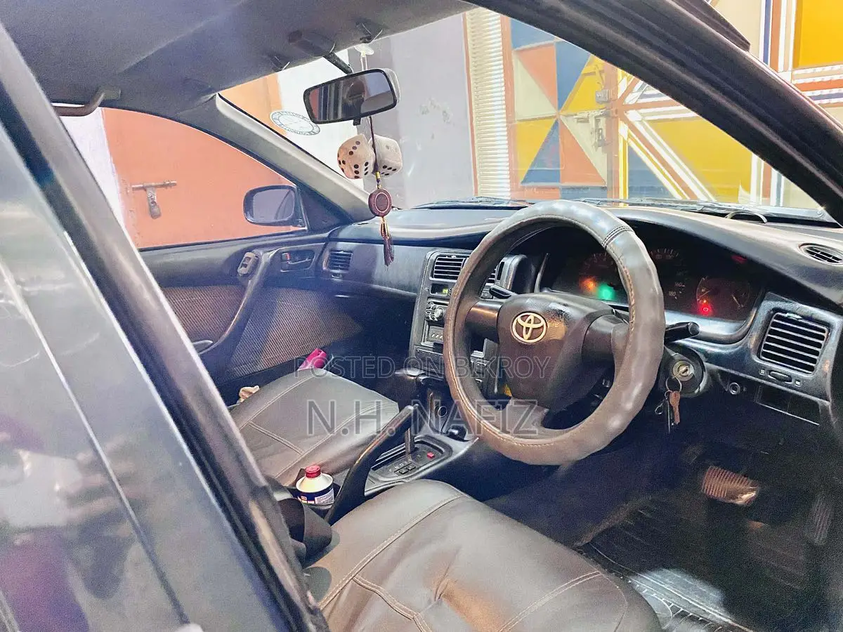 Toyota Corona 1998