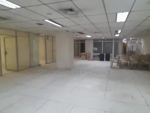 বনানীতে ৬,১০০ বর্গফুটের সেমি-ফার্নিশড ওপেন কমার্শিয়াল স্পেস ভাড়া হবে