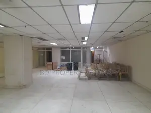 বনানীতে ৬,১০০ বর্গফুটের সেমি-ফার্নিশড ওপেন কমার্শিয়াল স্পেস ভাড়া হবে