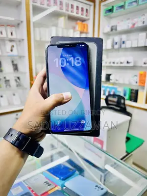 অ্যাপল আইফোন ১১ প্রো ফুল বক্স+বক্স চার্জ (ব্যবহৃত)