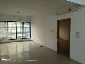 গুলশান ২-এ ৭৯০০ বর্গফুটের অফিস স্পেস ভাড়া