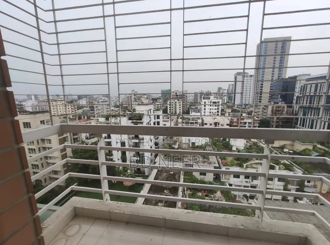 luxury fully furnish 3 Bed room apt rent in Gulshan