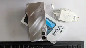Vivo Y04 4/128 (Used)