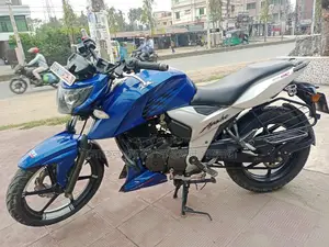TVS Apache RTR 2022