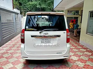 টয়োটা নোয়া এসআই গ্রেড পুশ ২০১৩