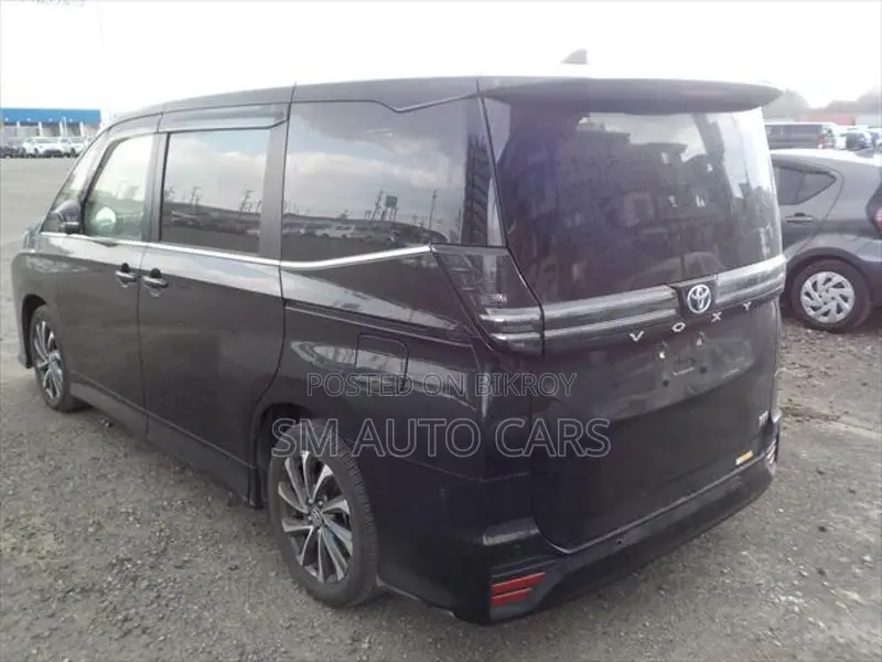 Toyota Voxy Hybrid SZ Black New 2022
