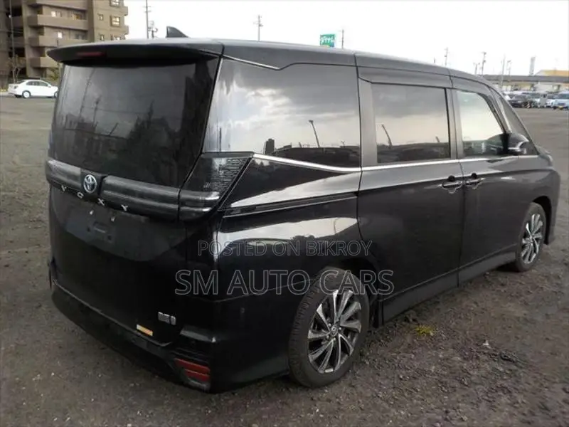 Toyota Voxy Hybrid SZ Black New 2022