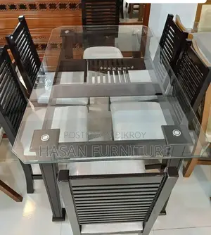 স্টাইলিশ এক্সক্লুসিভ ডাইনিং টেবিল