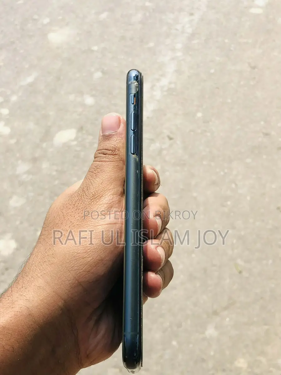 Apple iPhone 11 Pro Max 26.4 (Used)