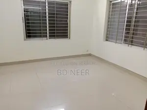 Nice looking unfurnish 4 Bed room apt rent in banani
