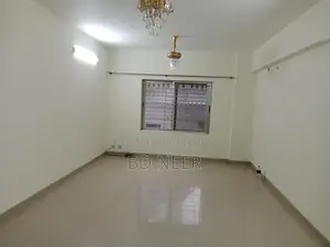 Nice looking unfurnish 4 Bed room apt rent in banani