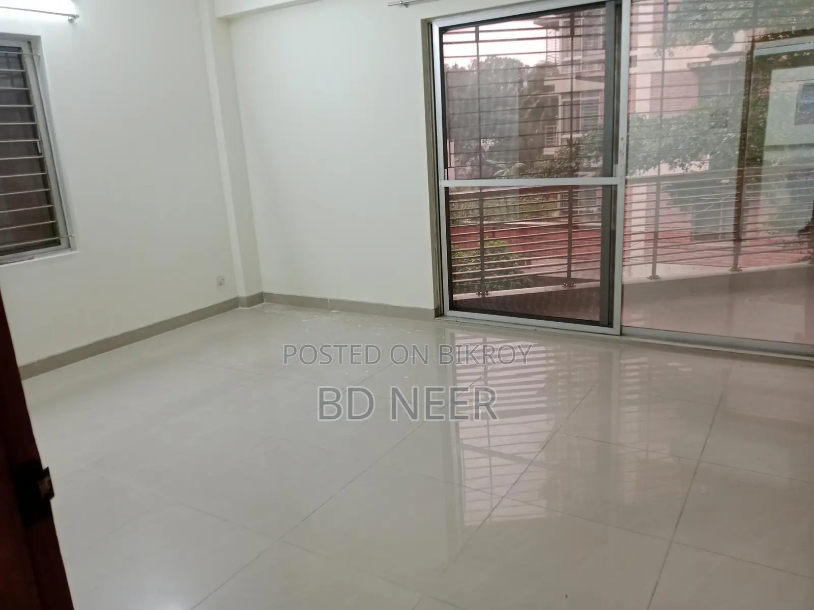 বনানীতে সুন্দর ৪ বেডরুমের আনফার্নিশড অ্যাপার্টমেন্ট ভাড়ার জন্য