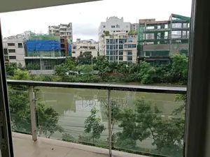lake view 4 Bed room apt rent in Gulshan 2 North side