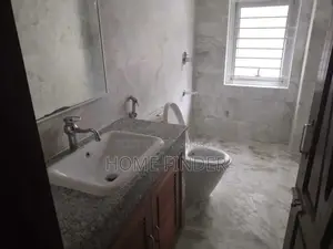 গুলশান ২-এ ৩ বেড-২৮০০ বর্গফুটের অ্যাপার্টমেন্ট ভাড়া হবে
