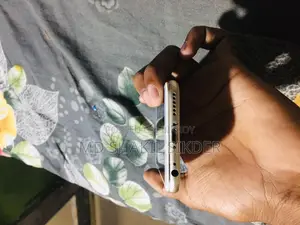 Apple iPhone 6 (Used)