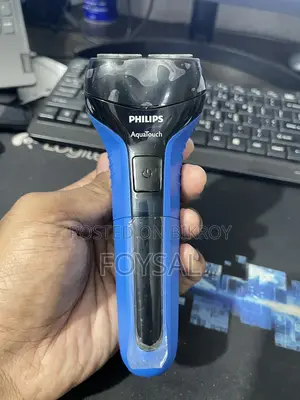 Philips At600 Aqua Touch Wet & Dry Electric Shaver