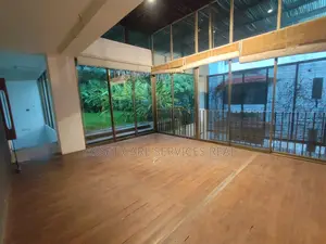 North Gulshan Luxurious(10.000-Sqft) Independent House Rent