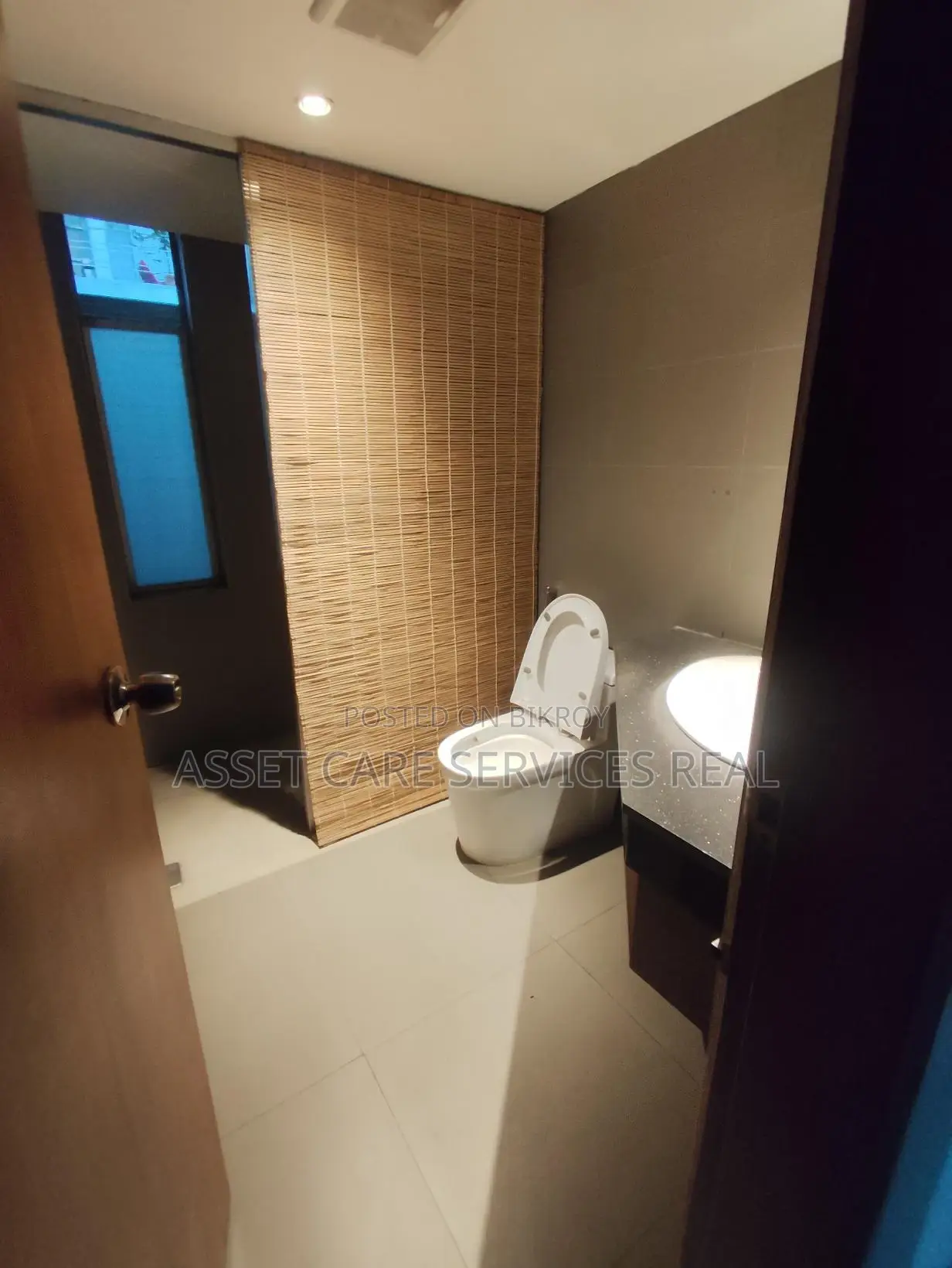North Gulshan Luxurious(10.000-Sqft) Independent House Rent