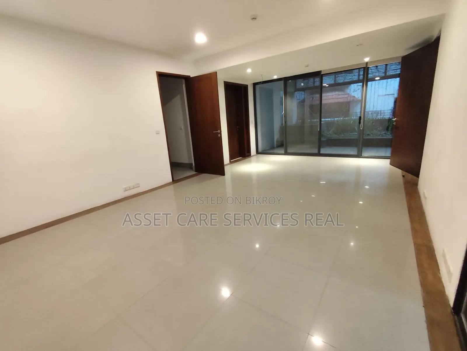North Gulshan Luxurious(10.000-Sqft) Independent House Rent
