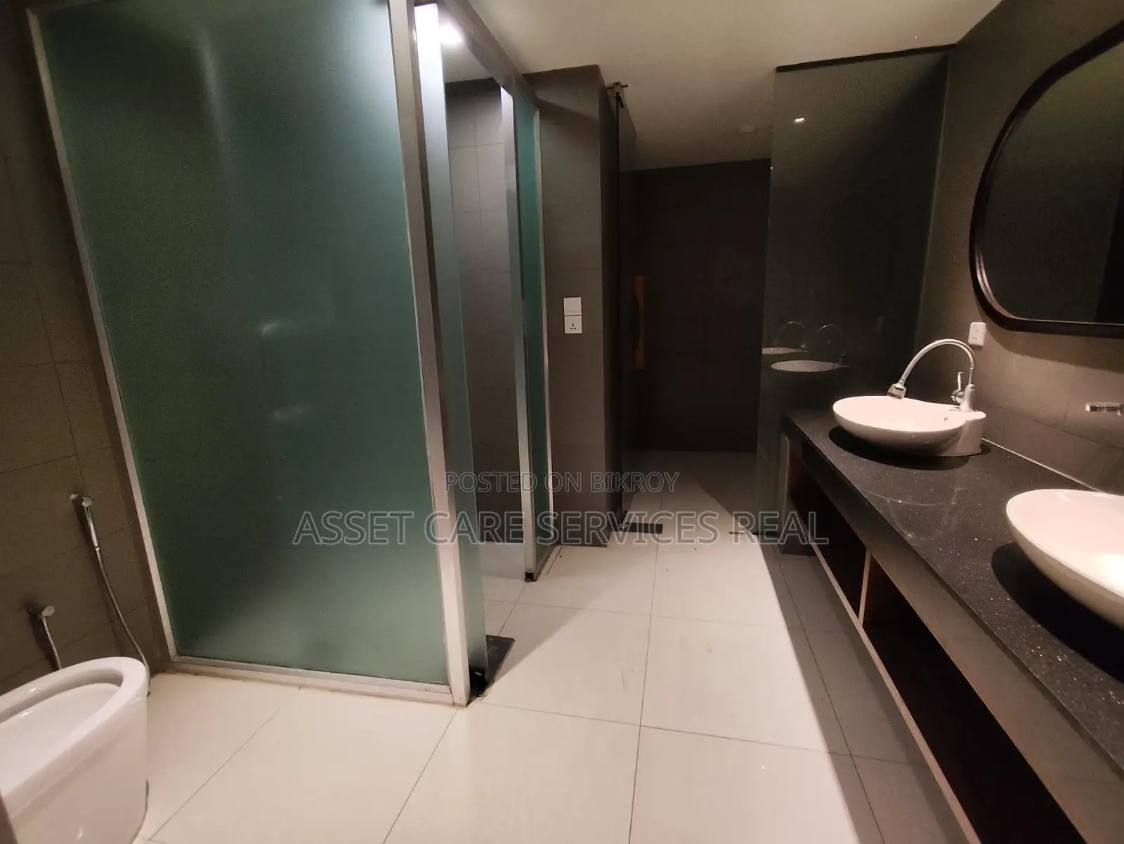 North Gulshan Luxurious(10.000-Sqft) Independent House Rent
