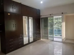 গুলশান-২ এ ৪-বেডরুমের এক্সক্লুসিভ অ্যাপার্টমেন্ট ভাড়া