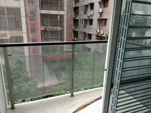 বনানী উত্তরে ২৮০০ বর্গফুটের চমৎকার ৪ বেডরুমের অ্যাপার্টমেন্ট উপলব্ধ
