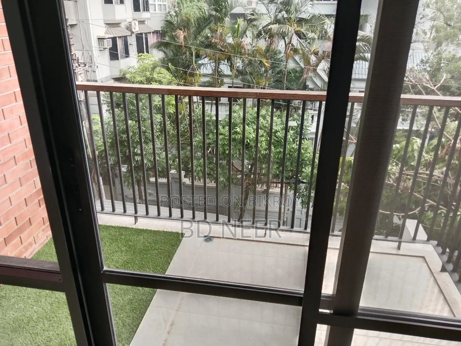 brand new 3 Bed room apt available in banani