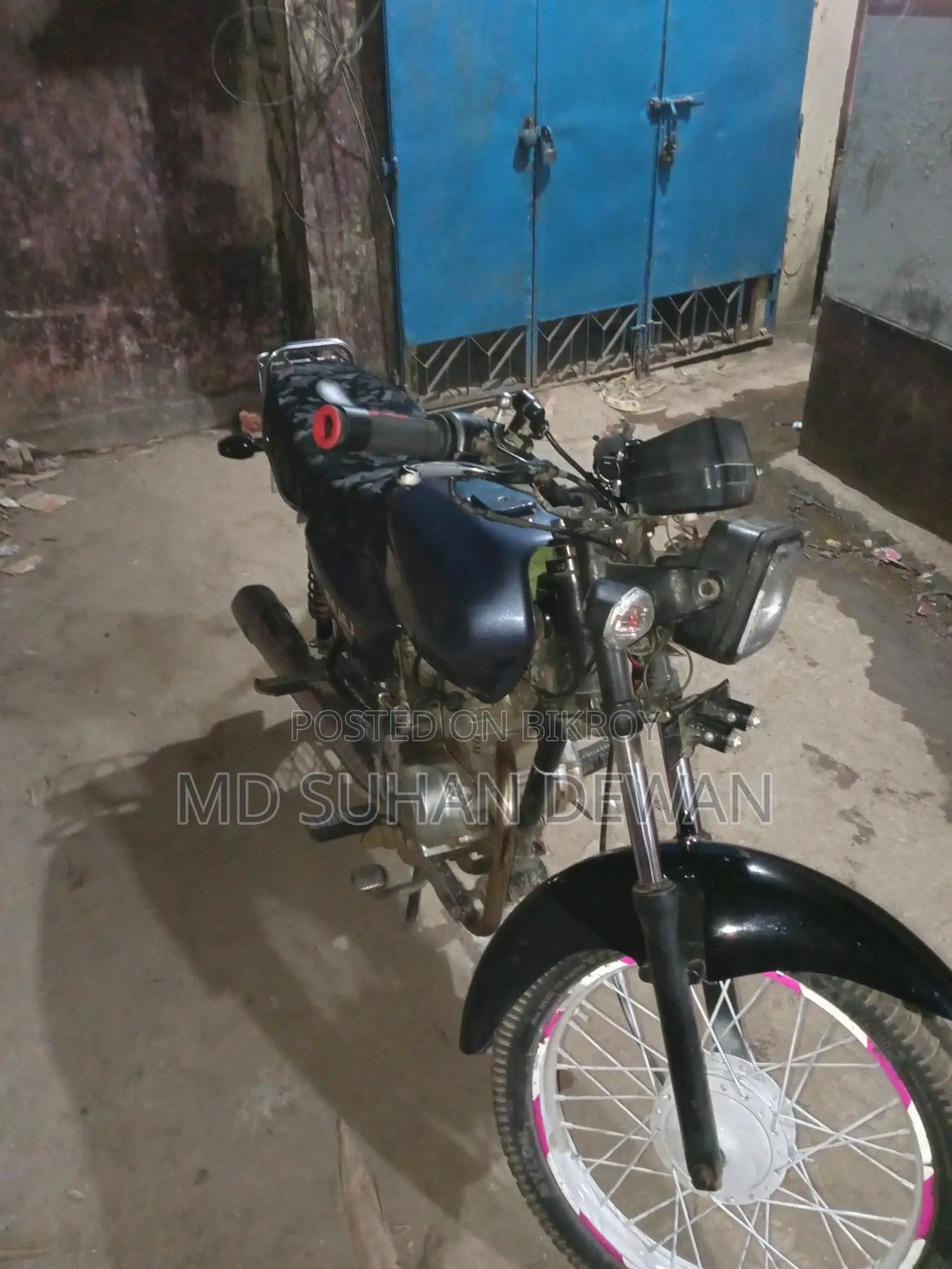 Bajaj CT 100 . 2005