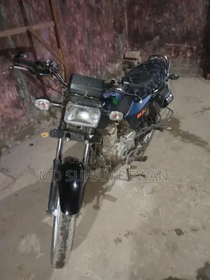 Bajaj CT 100 . 2005
