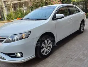 টয়োটা অ্যালিয়ন ২০১৫ সাদা