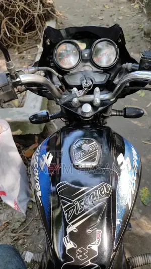Bajaj Pulsar 150 . 2026