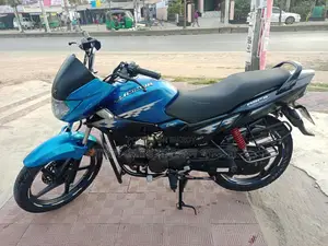 Hero Glamour 2024 Blue