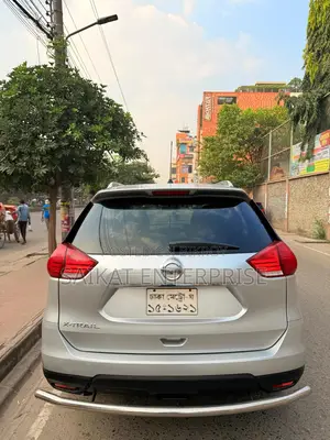 নিসান এক্স-ট্রেইল ফুল প্যাকেজ ২০১৫