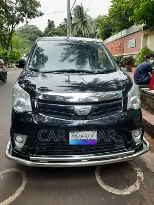 Toyota Noah X SMART PKG PUSH 2011
