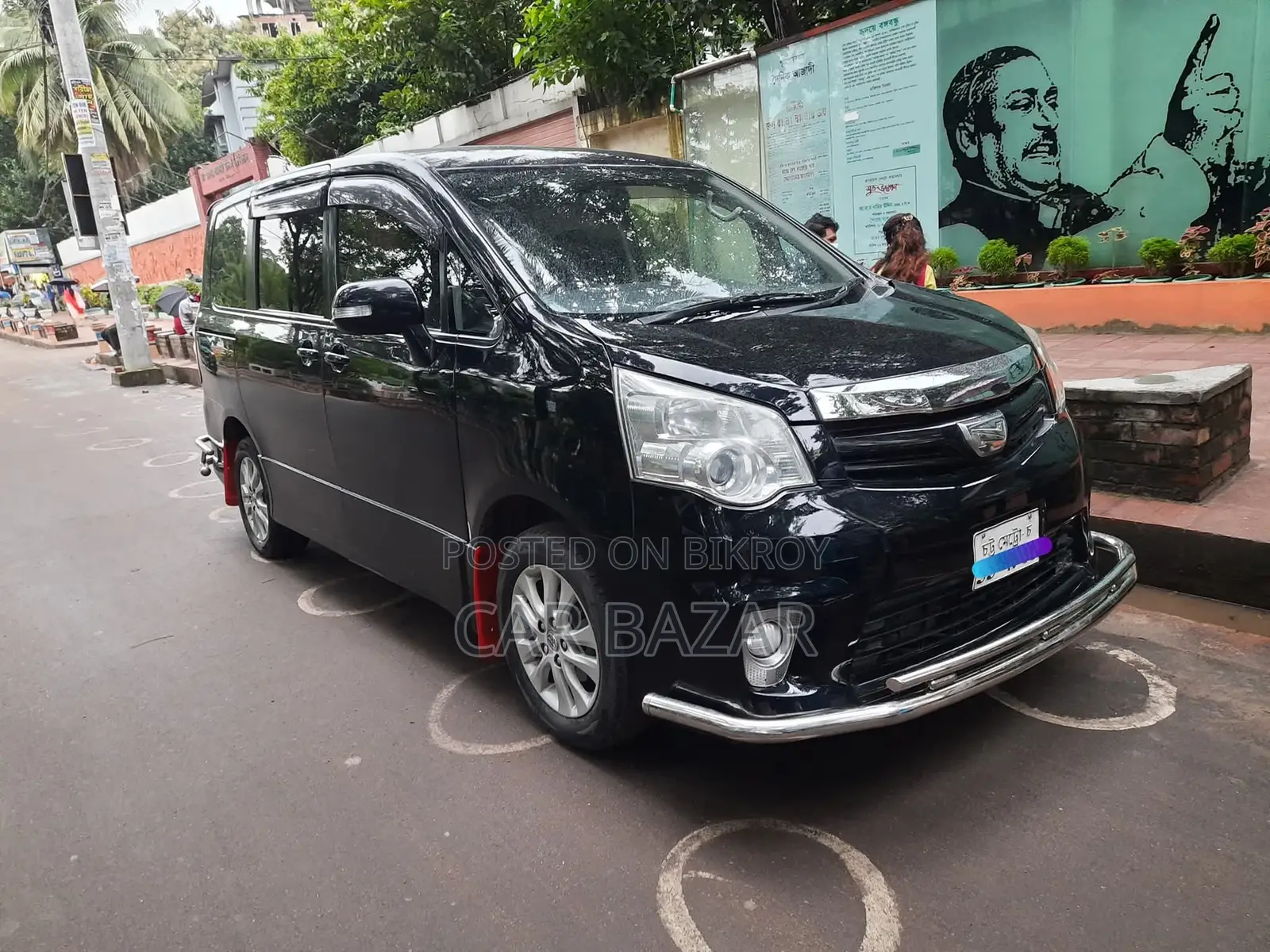 Toyota Noah X SMART PKG PUSH 2011